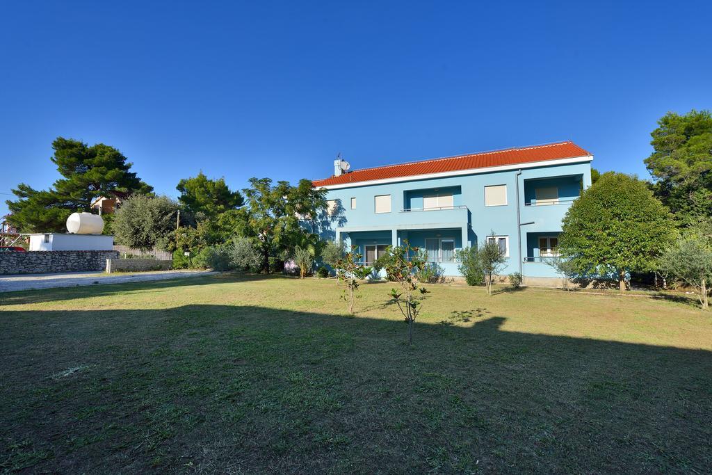Sara Apartments Petrcane Εξωτερικό φωτογραφία