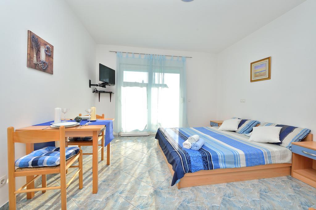 Sara Apartments Petrcane Δωμάτιο φωτογραφία