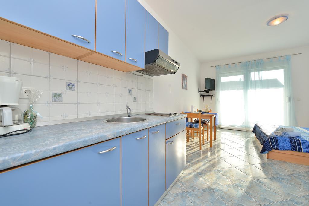 Sara Apartments Petrcane Δωμάτιο φωτογραφία
